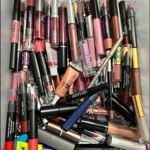 Lipstick lot